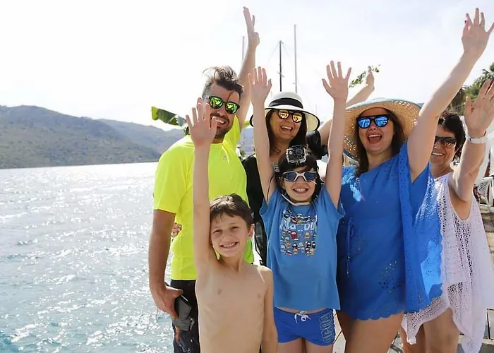 博兹布伦佩比尤努斯酒店 *