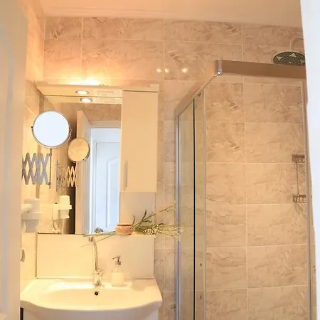 Pembe Yunus Ξενοδοχείο *