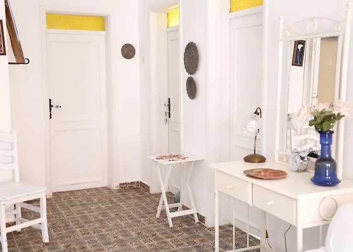 Pembe Yunus Ξενοδοχείο *